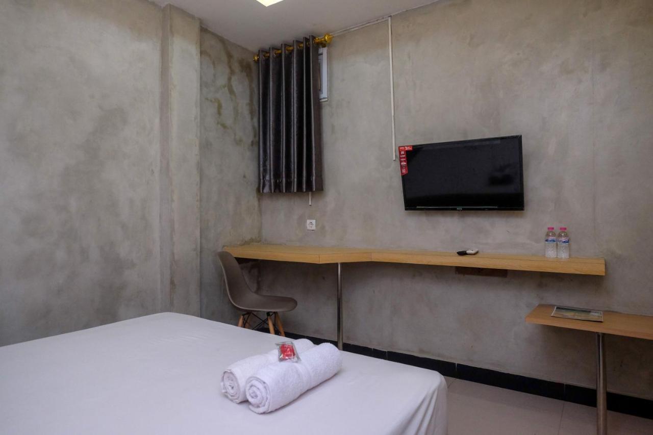Urbanview Hotel Syariah Artamara Tegal By Reddoorz Ngoại thất bức ảnh