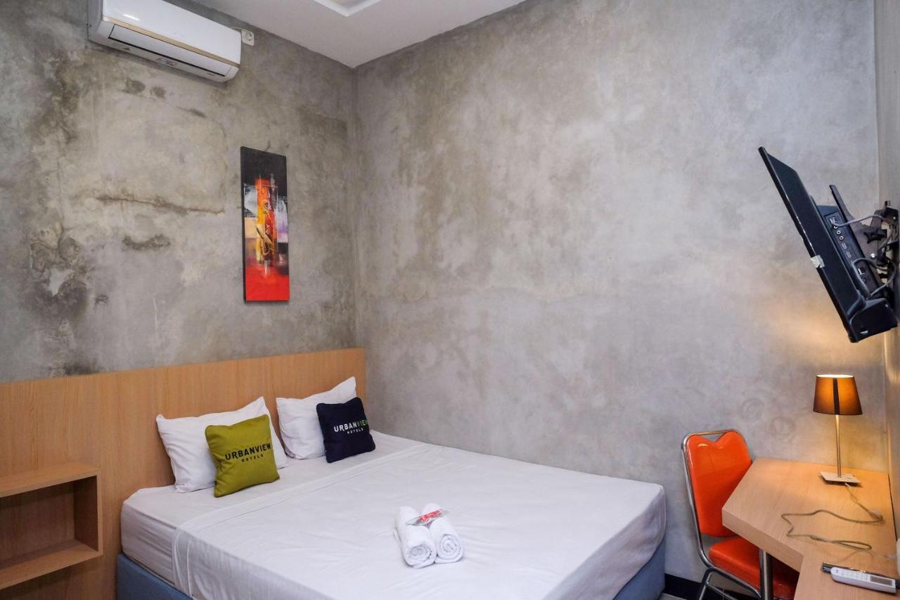 Urbanview Hotel Syariah Artamara Tegal By Reddoorz Ngoại thất bức ảnh