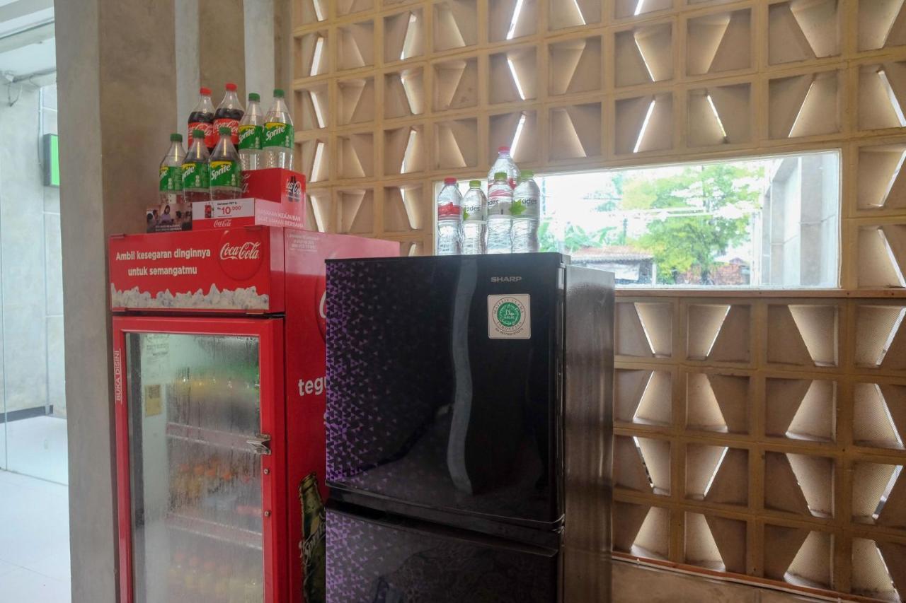 Urbanview Hotel Syariah Artamara Tegal By Reddoorz Ngoại thất bức ảnh